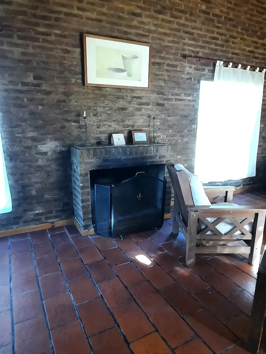 El hogar a leña, en El Ombú.